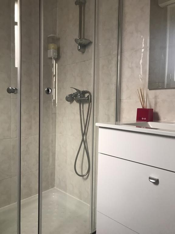Jmg Hostels Мадрид Екстериор снимка