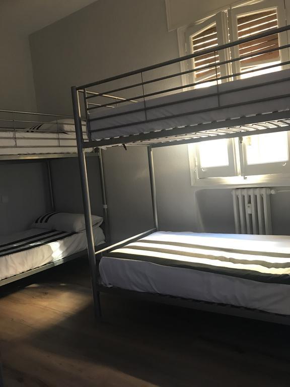 Jmg Hostels Мадрид Екстериор снимка