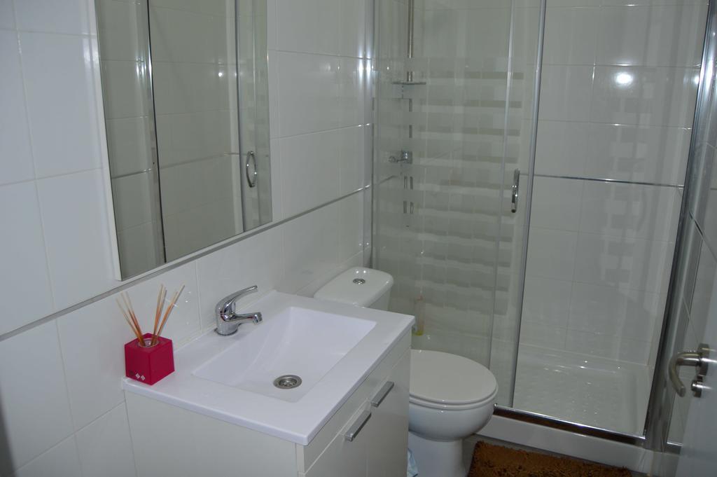 Jmg Hostels Мадрид Екстериор снимка