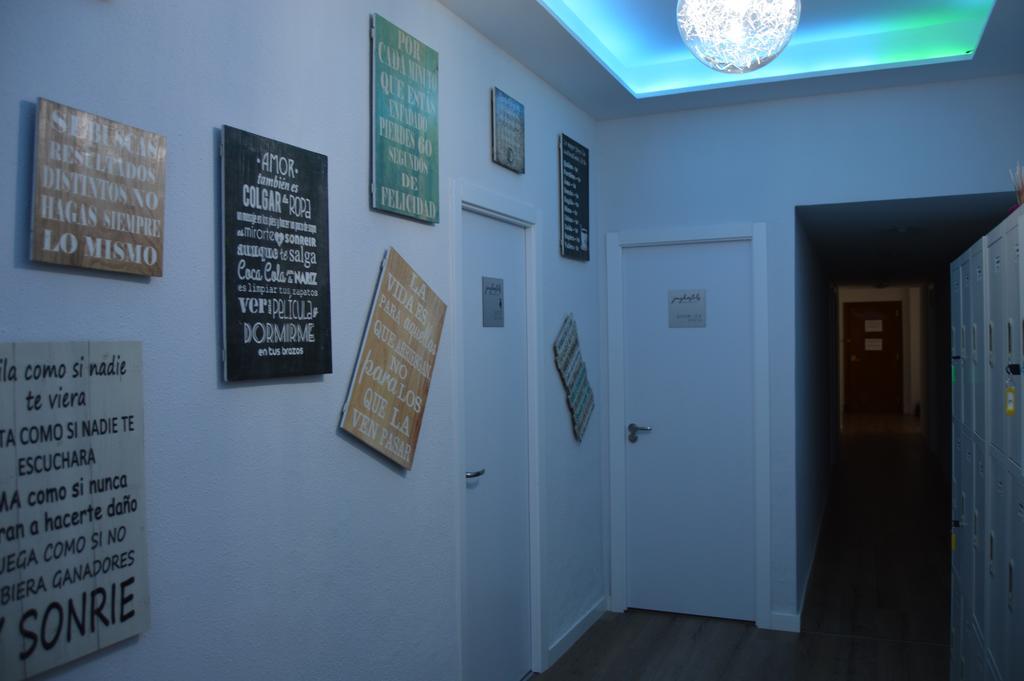 Jmg Hostels Мадрид Екстериор снимка