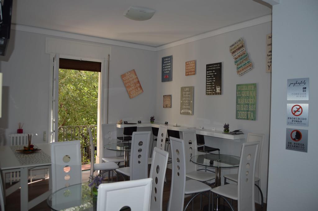 Jmg Hostels Мадрид Екстериор снимка