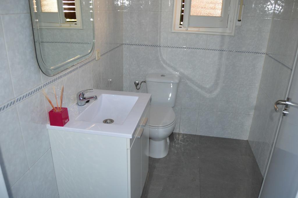 Jmg Hostels Мадрид Екстериор снимка